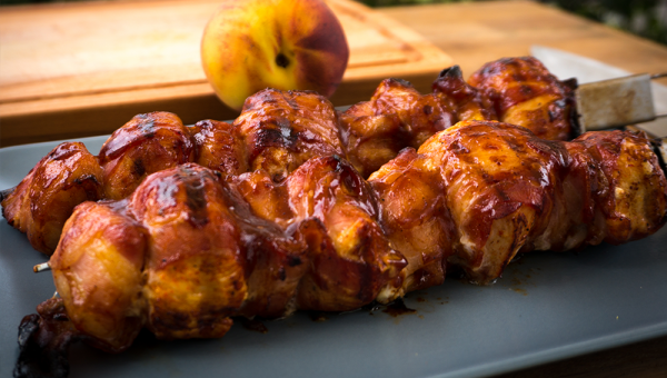 Hähnchen Pfirsich Bacon Spieße Hähnchen Pfirsich Bacon Spieße