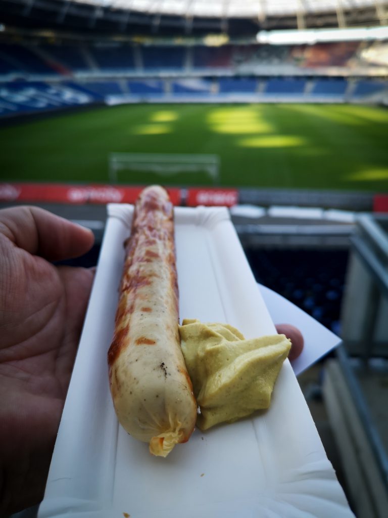 20 JAHRE HANNÖVERSCHE KINDERTAFEL - Stadionwurst