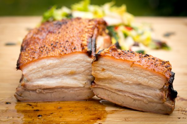 Knuspriger Chinesischer Schweinebauch - Crispy Chinese Pork Belly