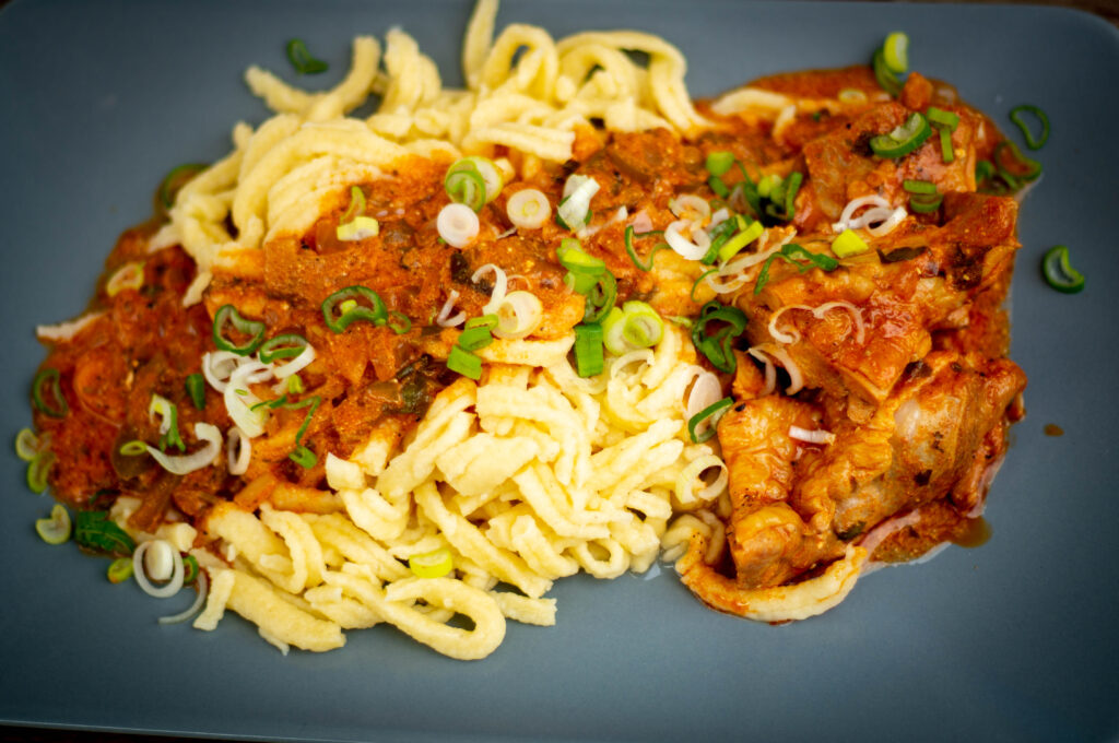 chicken paprikash - ungarisches Paprikahuhn